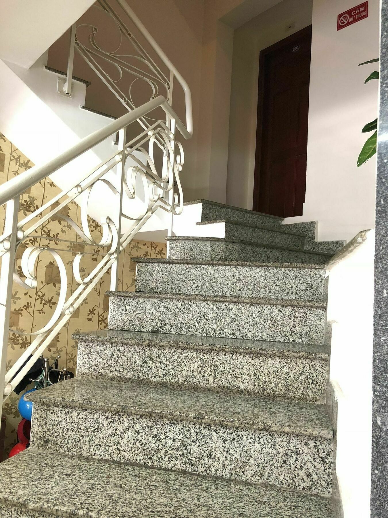 Kim Cuong Hotel Da Nang Exterior photo